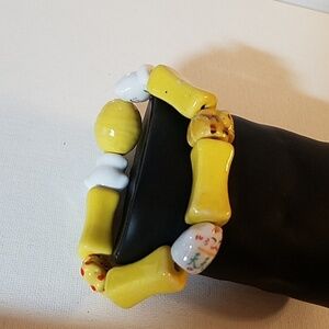 Yellow White Cat Dog Flower Ceramic Stretch 10"